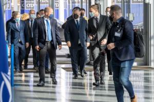 Rendkívüli NATO-állam-és kormányfői találkozó